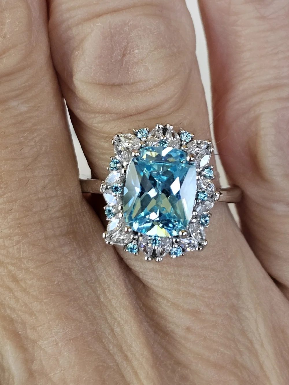 Beautiful Blue Apatite & Diamond Simulant Ring New Size 8!